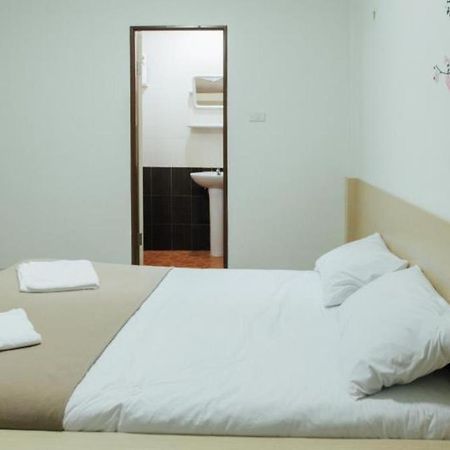 Cheaper Room Surat Thani Exterior photo