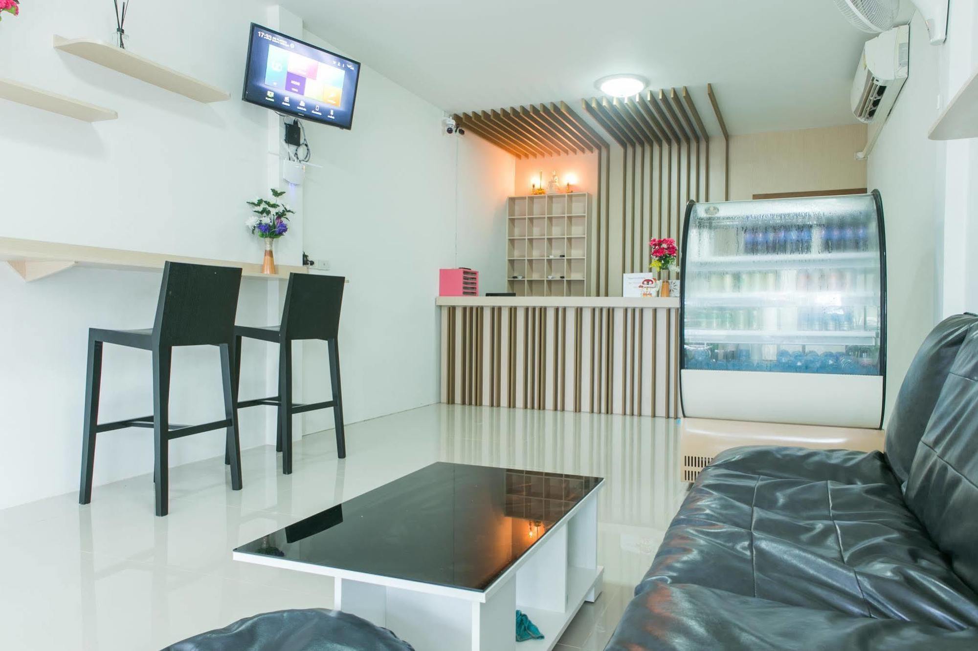 Cheaper Room Surat Thani Exterior photo